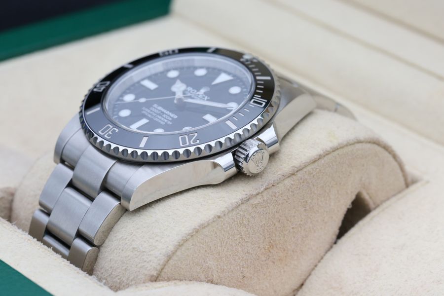 Rolex Submariner 124060